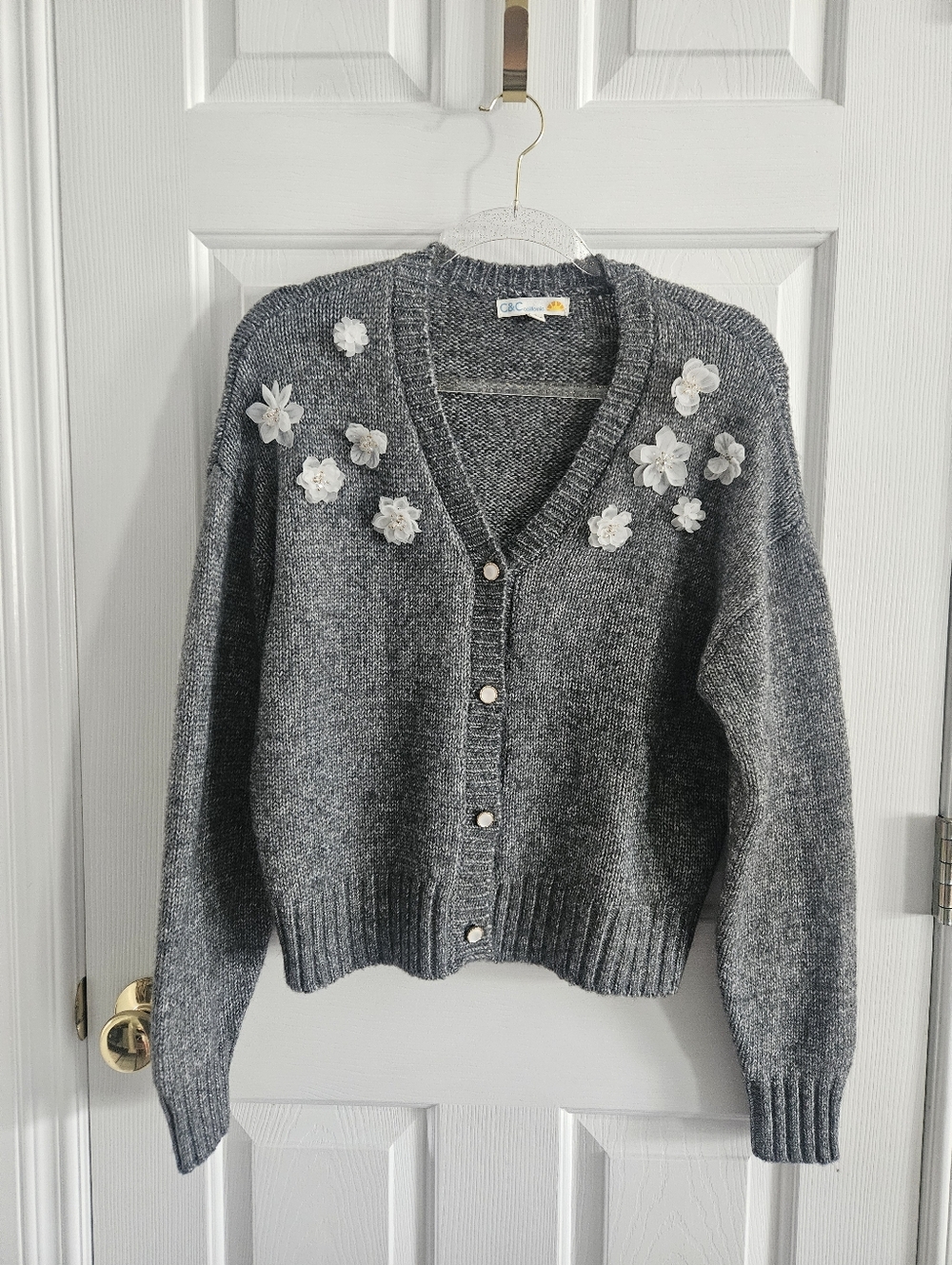 NWOT C&C California 3D Floral Gray Knit Cardigan